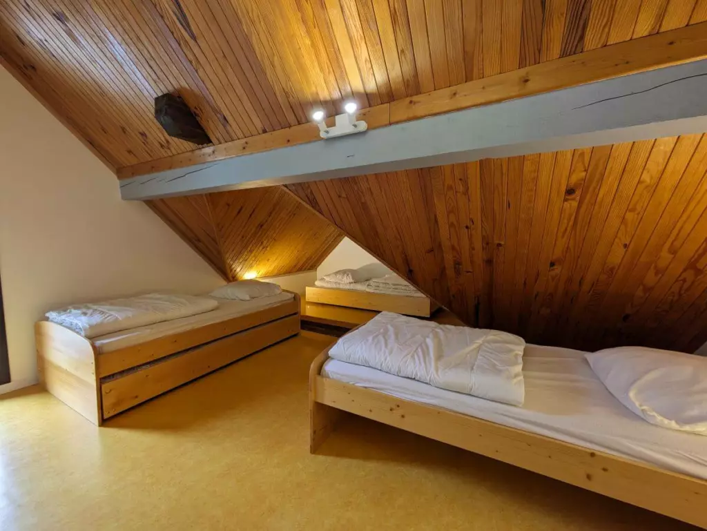 Gîte Bois Bossu : chambre pour 4 personnes